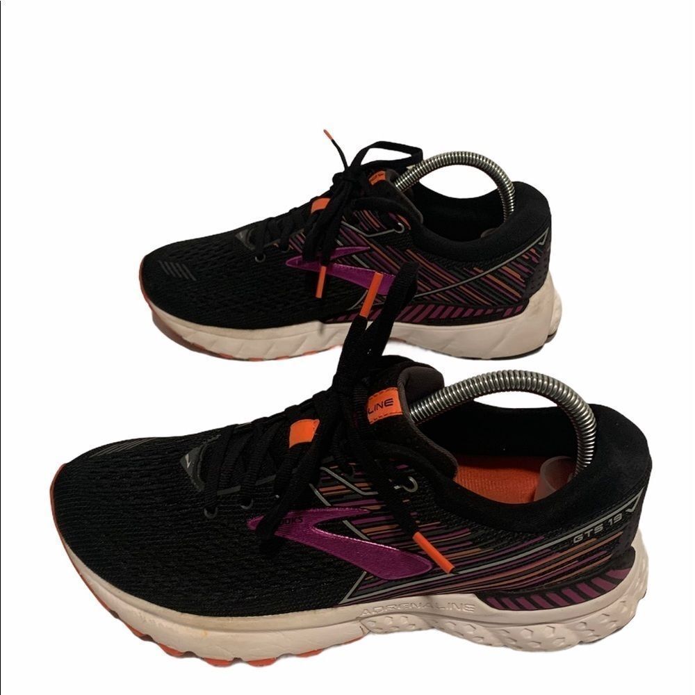 Brooks Adrenaline GTS 19 Athletic Women's Size 9